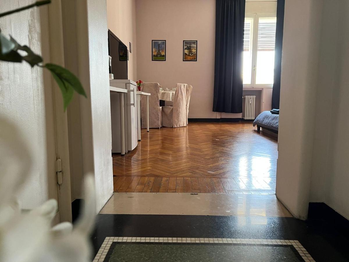 B&B Piazza Della Vittoria Genoa Exterior photo